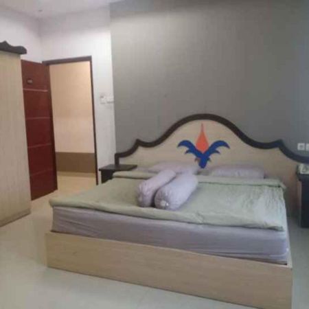 Happy Inn Hotel Puunggolaka Екстер'єр фото